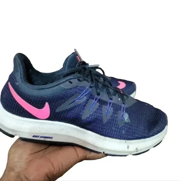 Nike Quest womens sneakers. Size 6.5 - Picture 4 of 9